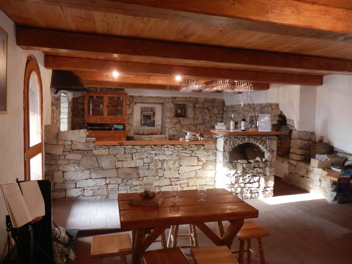 Rodinné vinařství Mikulenkovi Velke Zernoseky Exterior foto