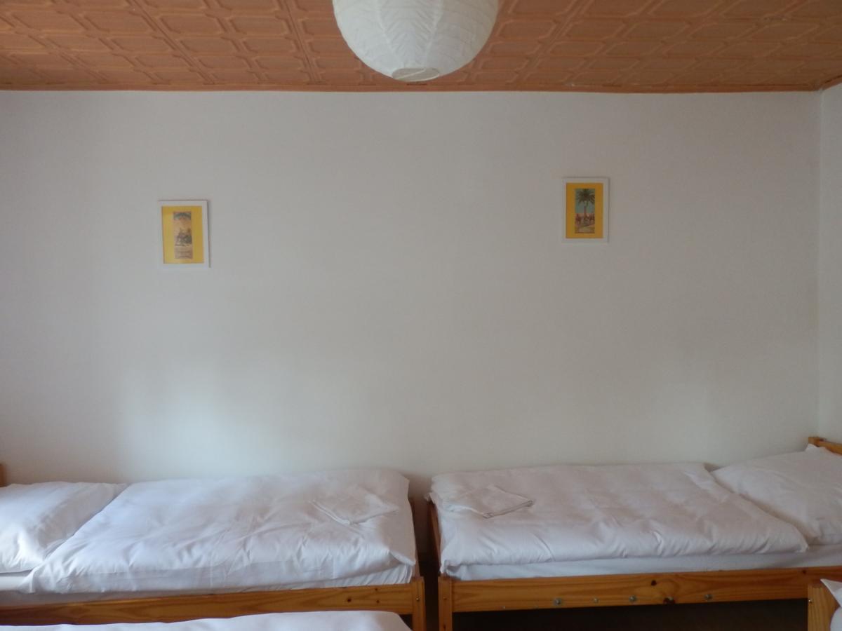Rodinné vinařství Mikulenkovi Velke Zernoseky Exterior foto